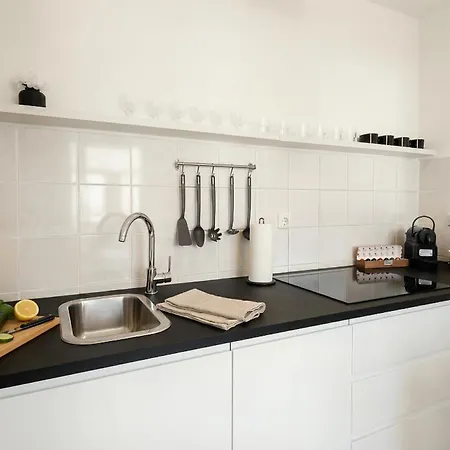 Milpau 1 - Zentrales Design-apartment In Innenstadtlage - Parkplatz *