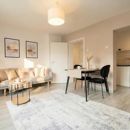 Milpau 1 - Zentrales Design-apartment In Innenstadtlage - Parkplatz Διαμέρισμα *